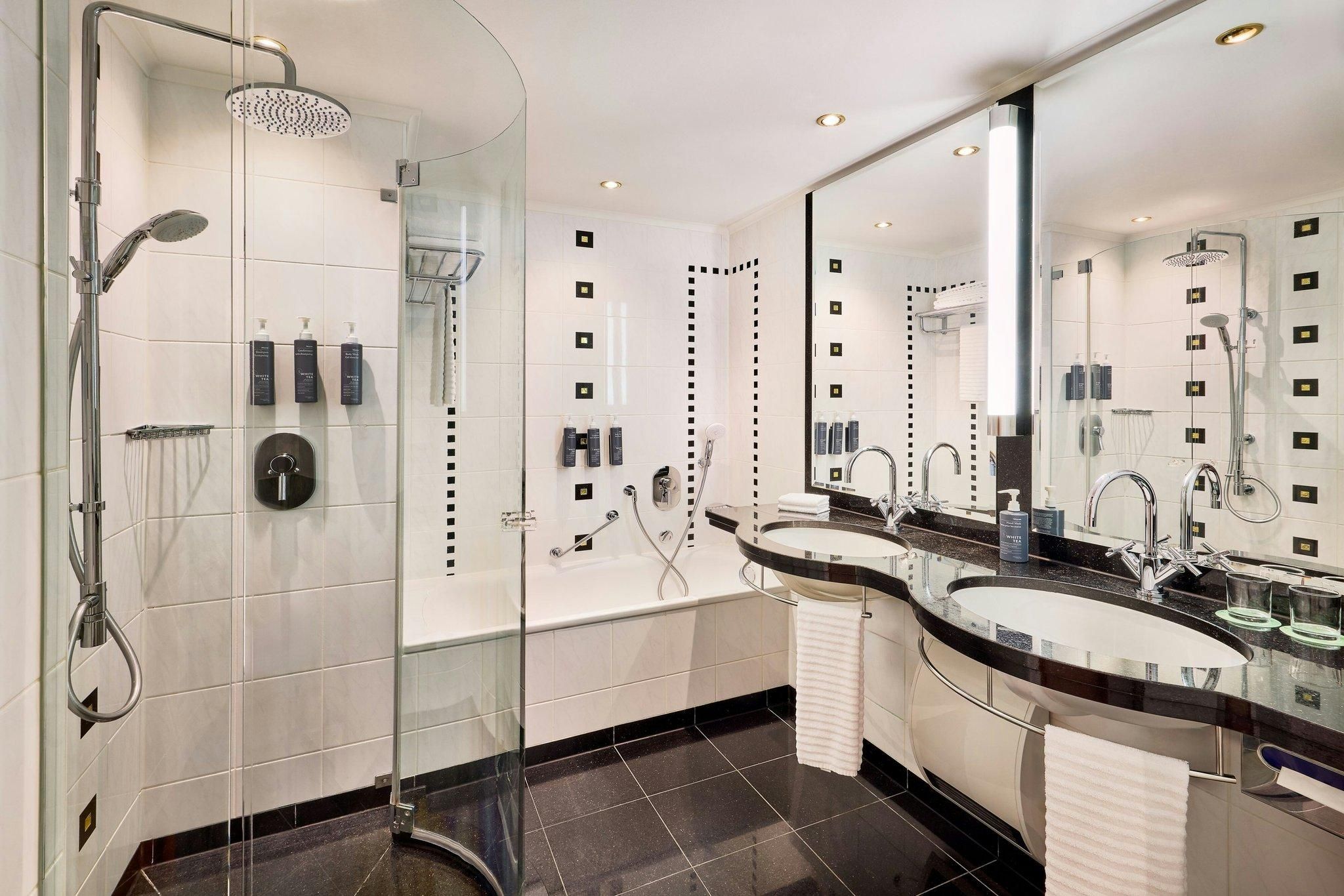 Westin Club Room, Club lounge access, Guest room, 2 Twin