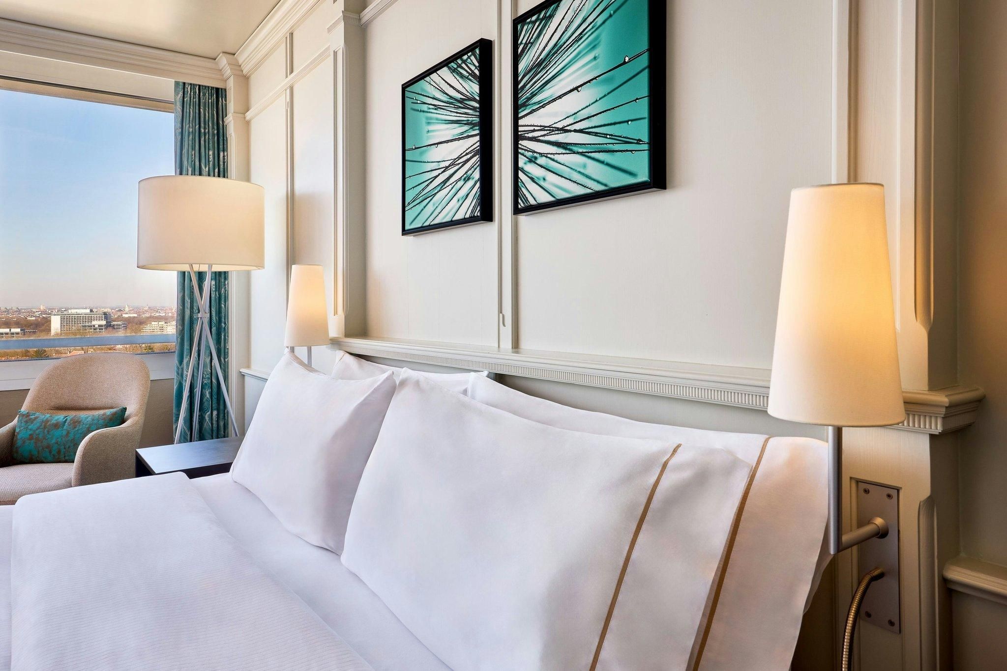Bavarian Room, Guest room, 1 King