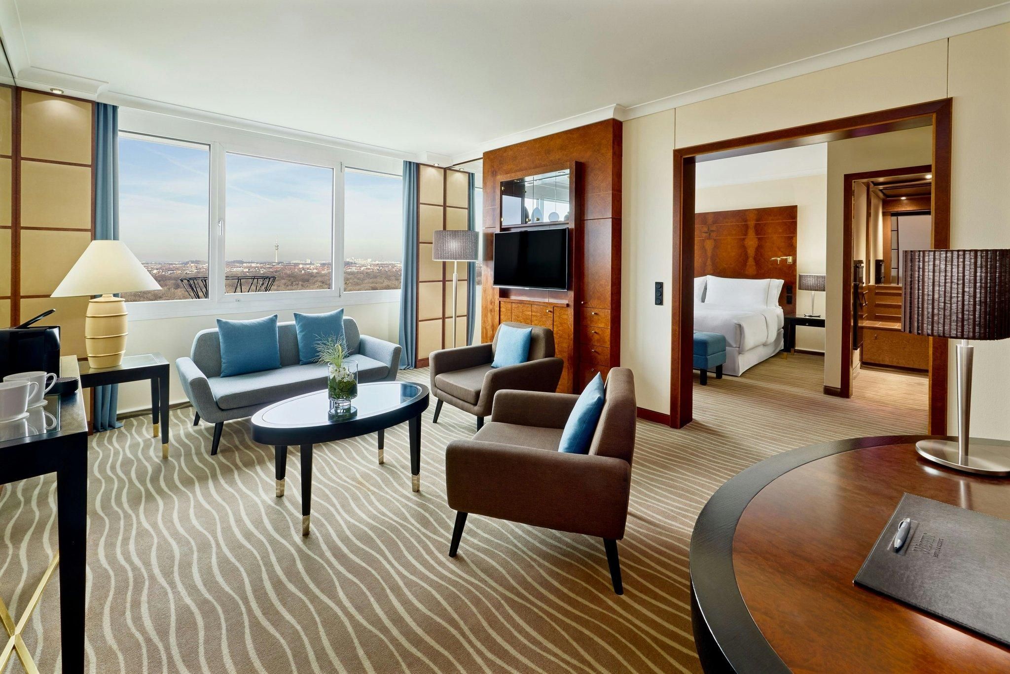 Westin Suite, Club lounge access, 1 Bedroom Suite, 1 King