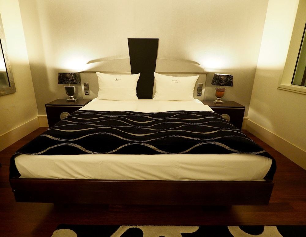 Ambiance Rivoli Standard Double Room 6