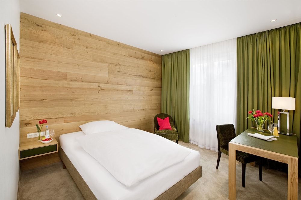 undefined Eden Hotel Wolff 3