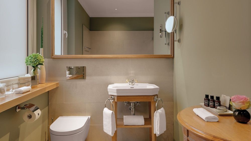 undefined Hotel Excelsior München 10