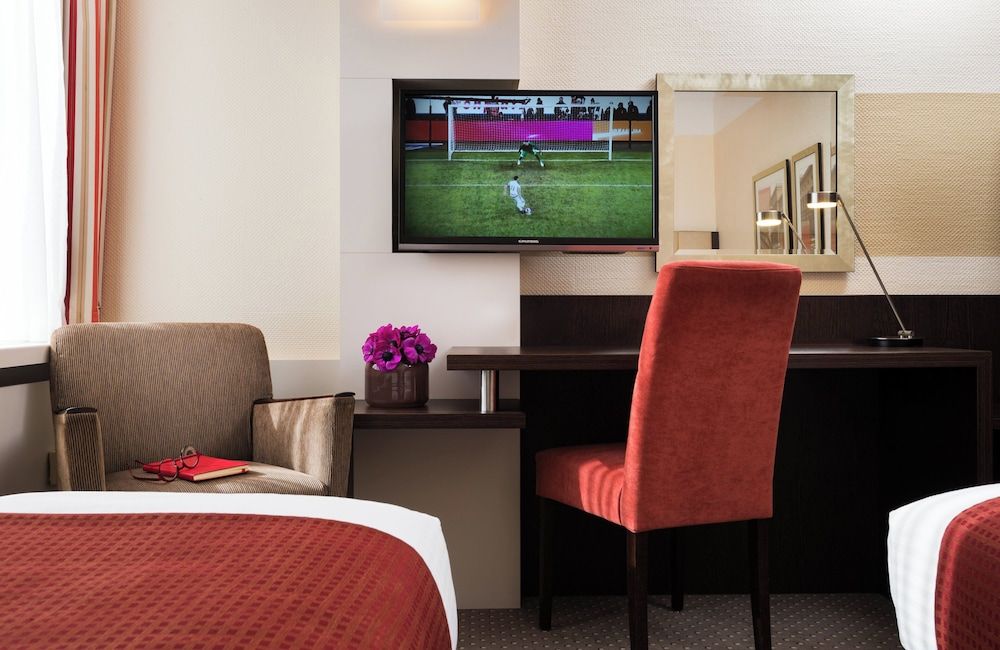 Leonardo Hotel Munich Arabellapark Comfort Twin Room 5