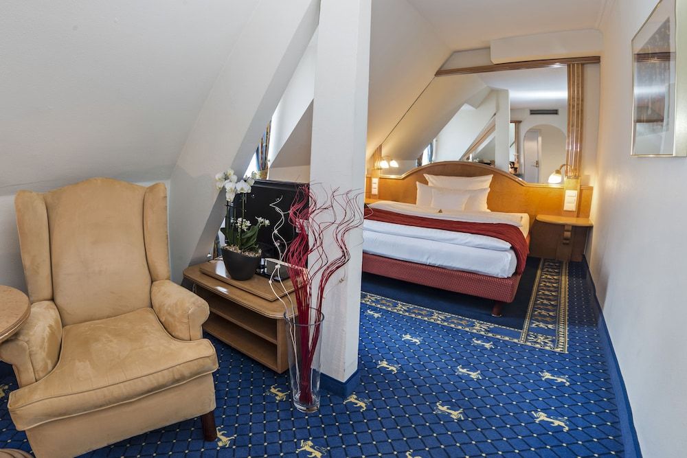 undefined Drei Löwen Hotel 9