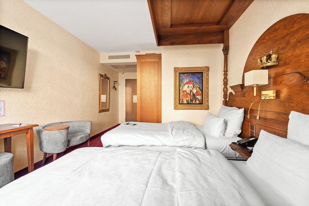 undefined KING's HOTEL First 6