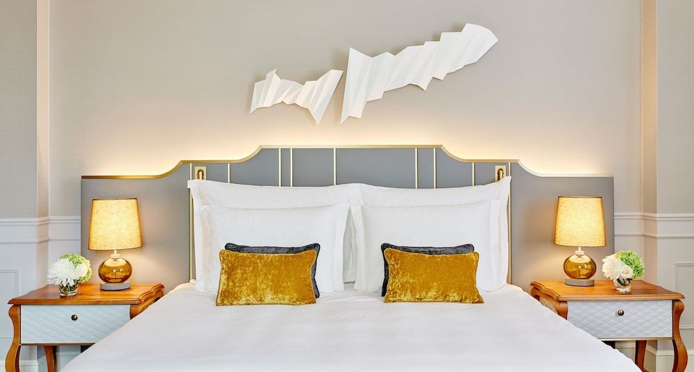 Mandarin Oriental, Munich Deluxe King Room 2