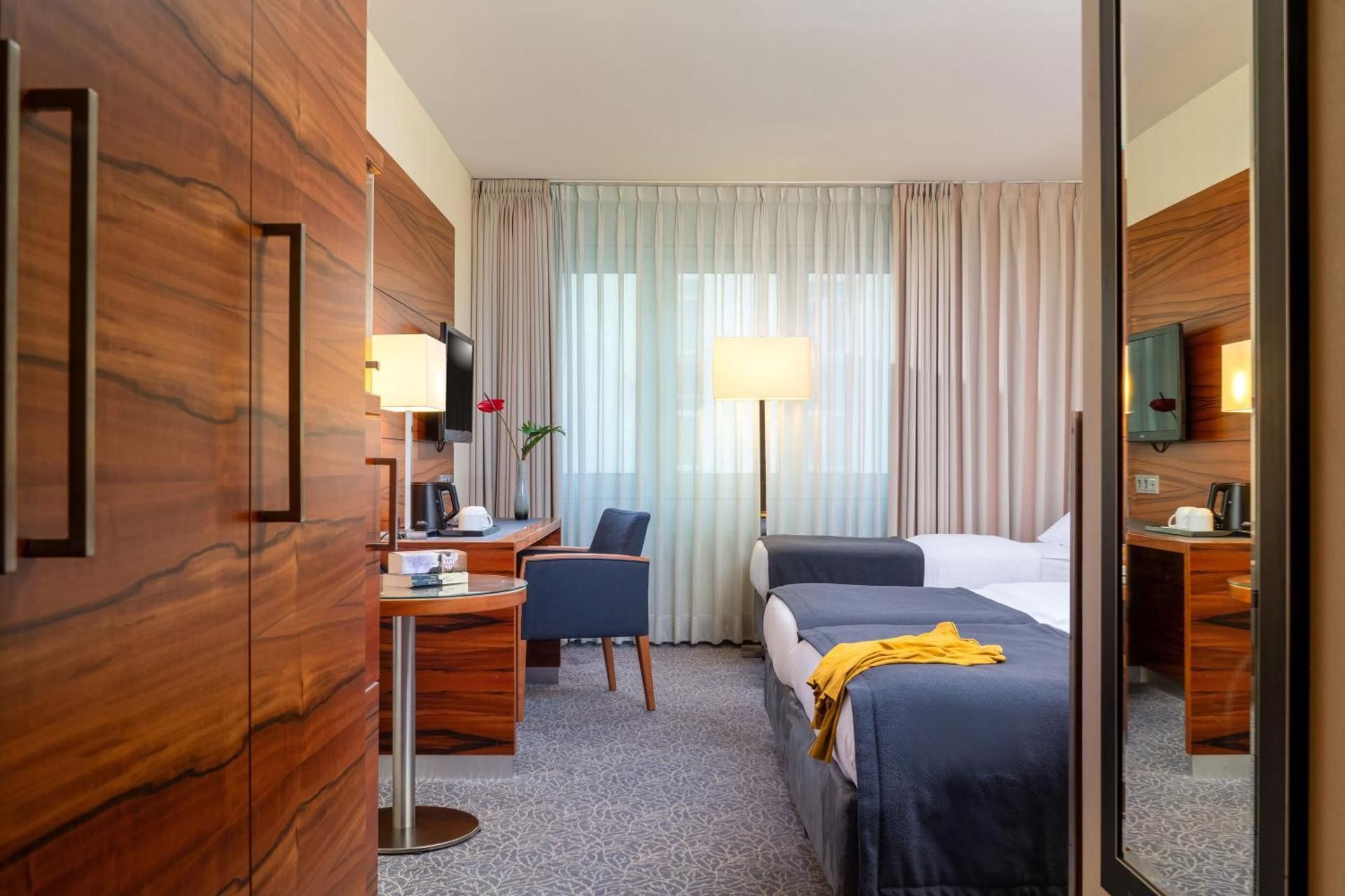 undefined Maritim Hotel München 6
