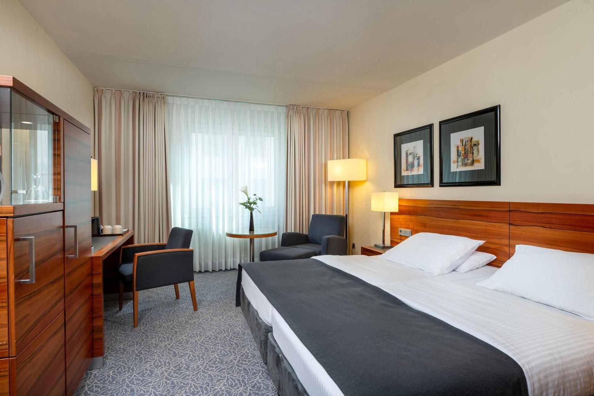 undefined Maritim Hotel München 4