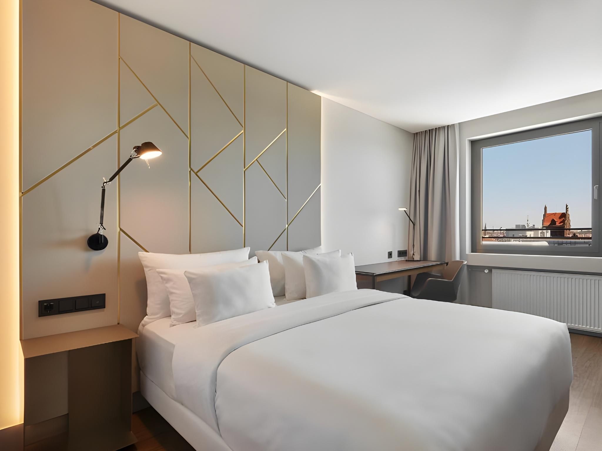 Superior Room with View