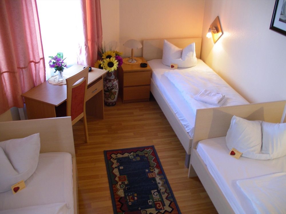 Hotel garni Djaran Triple Room 3