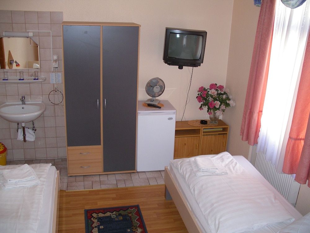 Hotel garni Djaran Double or Twin Room 2