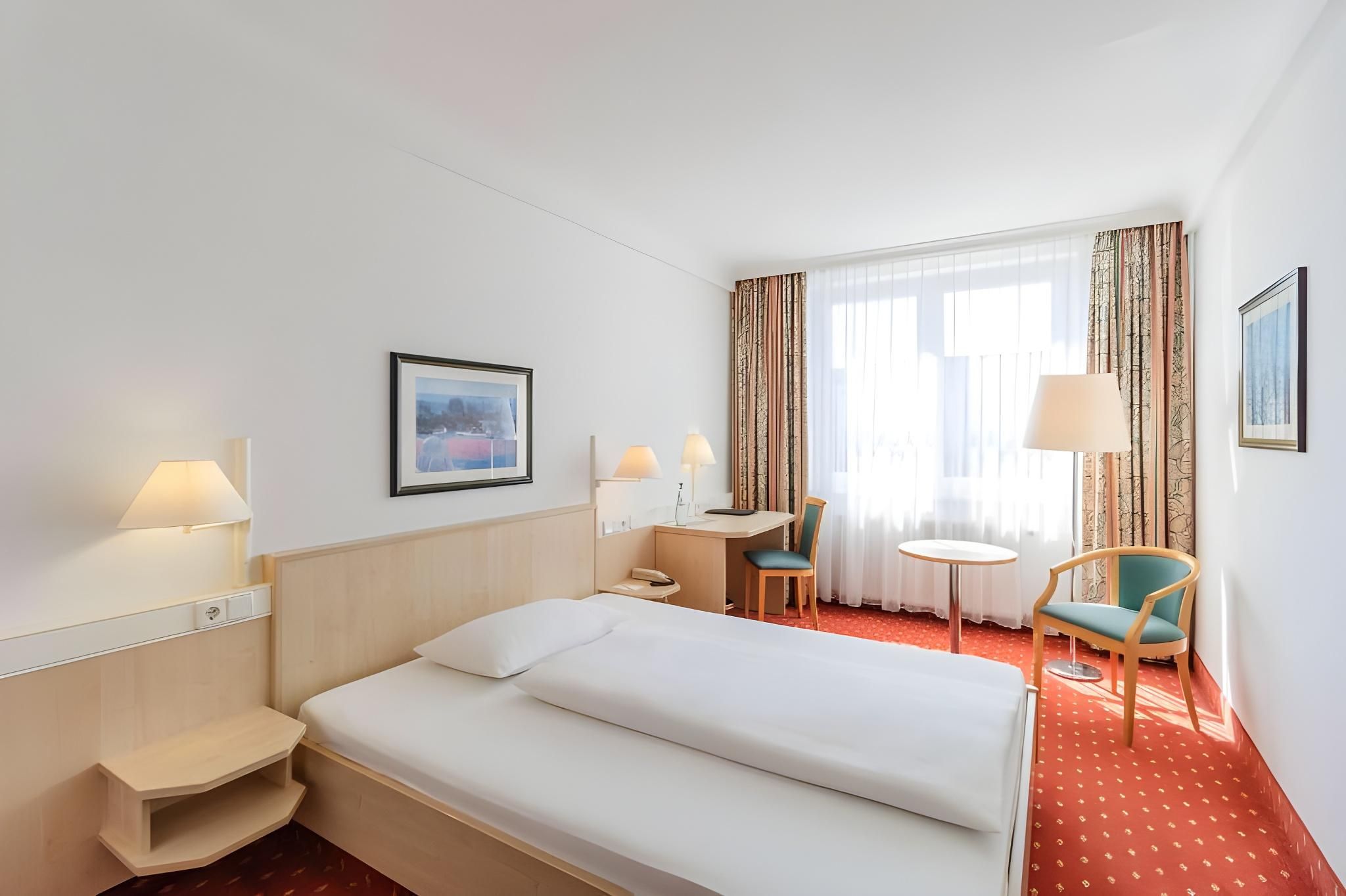 IntercityHotel Schwerin Single Room 2