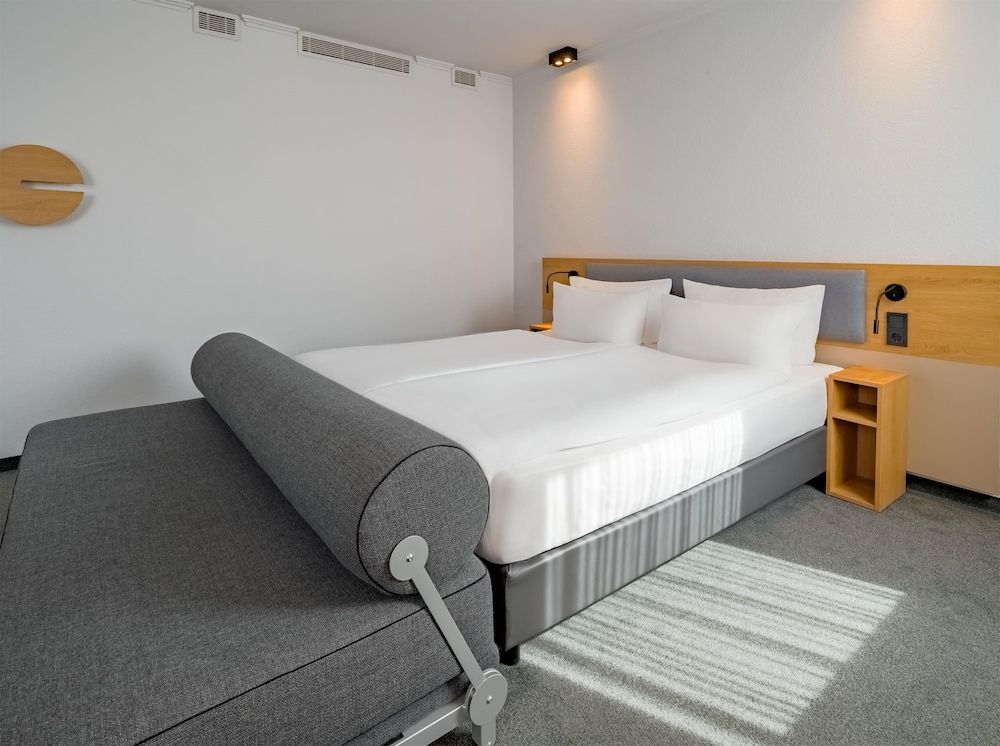 Spark by Hilton Wuppertal City Centre Room, 1 King Bed with Sofa bed 2