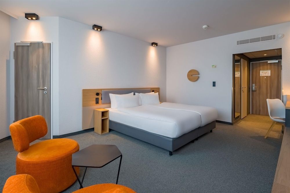 Spark by Hilton Wuppertal City Centre Room, 1 King Bed 2