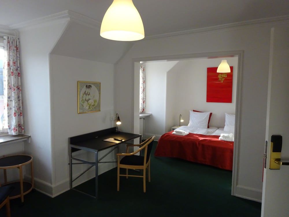 Economy Quadruple Room, Shared Bathroom