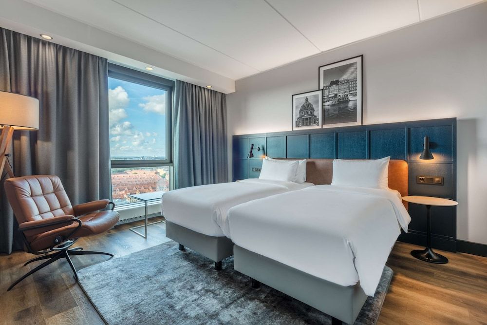 Radisson Blu Scandinavia Hotel, Copenhagen Standard Room (City or lake view) 4