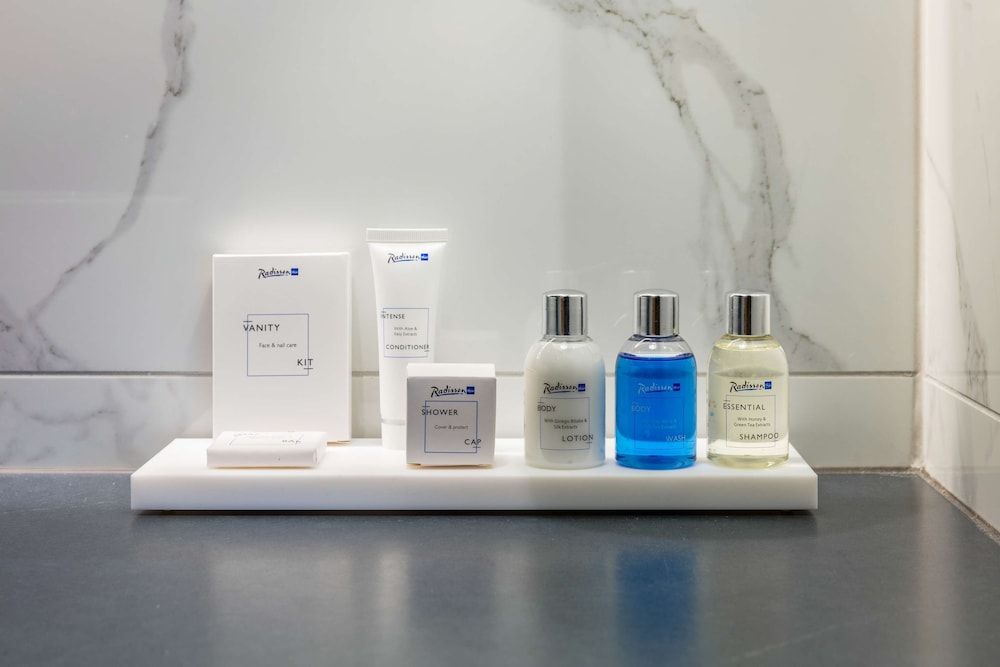 Radisson Blu Scandinavia Hotel, Copenhagen Standard Room (City or lake view) 9