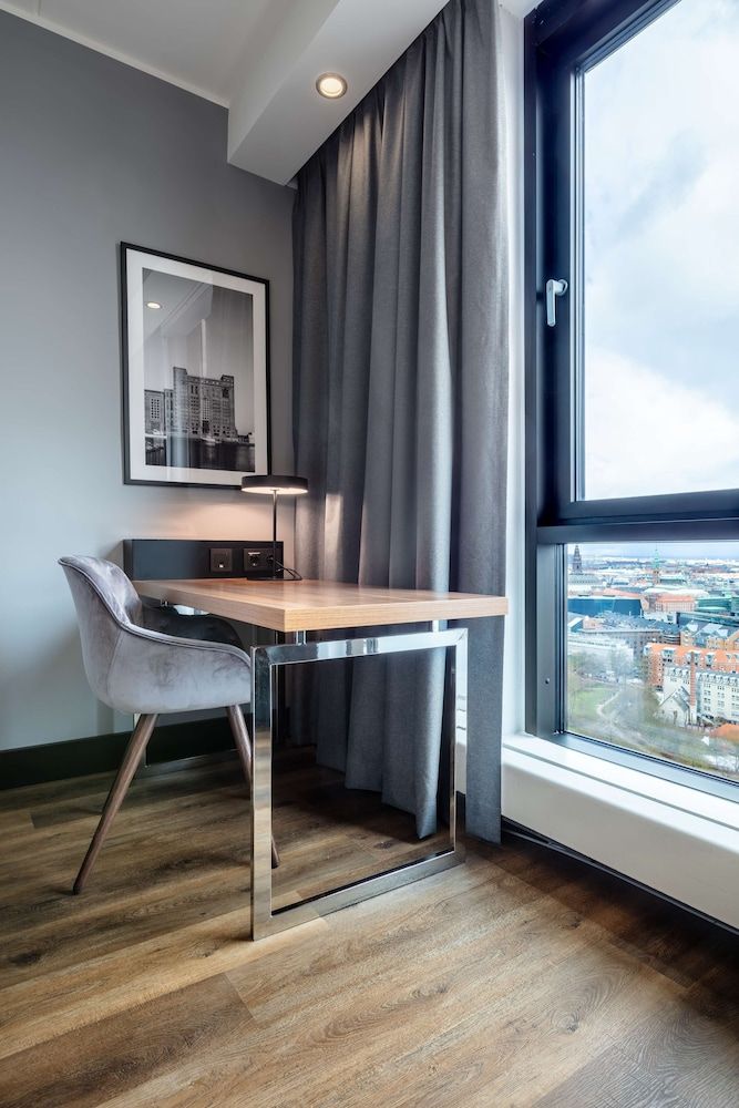 Radisson Blu Scandinavia Hotel, Copenhagen Standard Room (City or lake view) 12