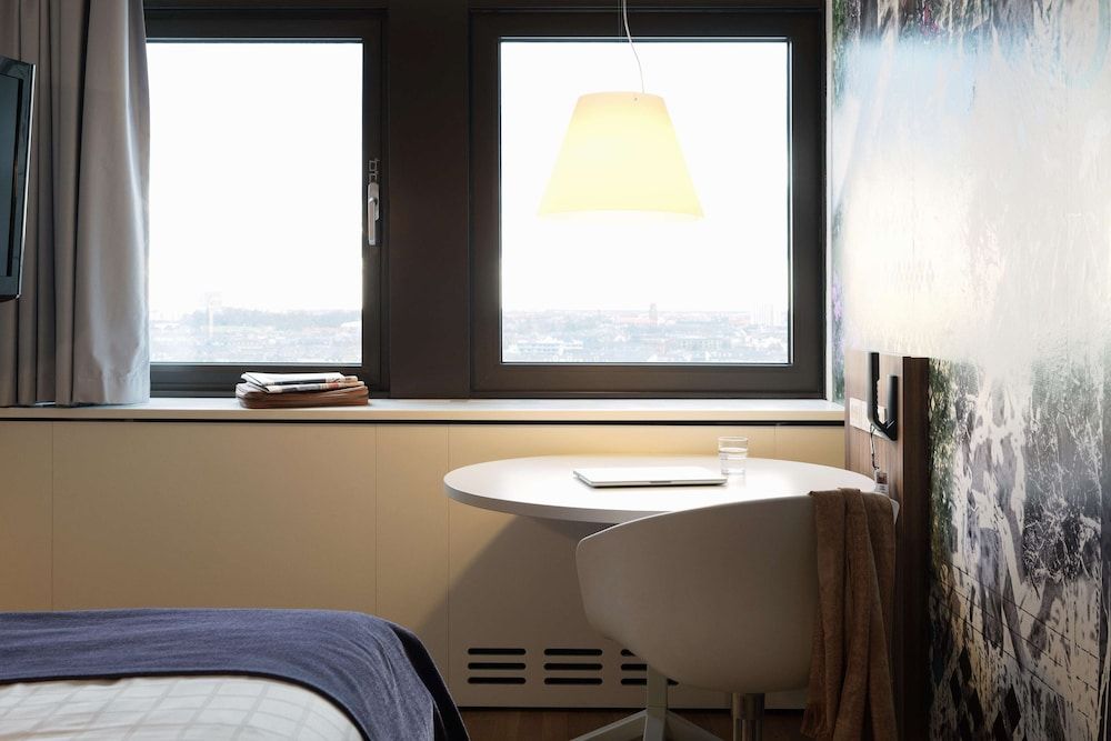 Scandic Copenhagen Standard Room 7