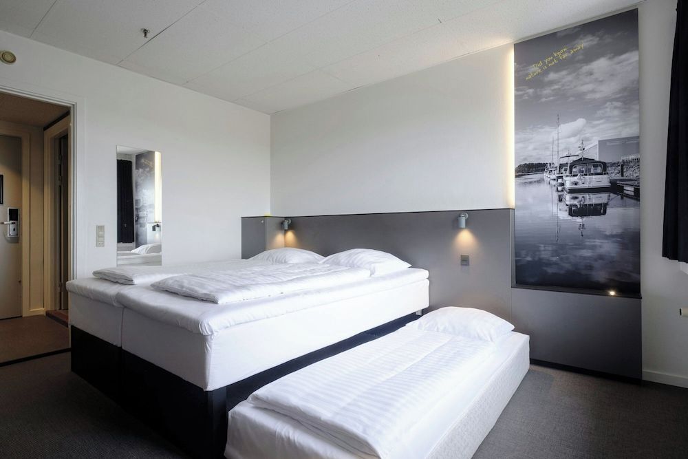Four Points Flex by Sheraton Ishøj Standard Room, 1 King Bed and 1 Single bed, Non Smoking, City View 3
