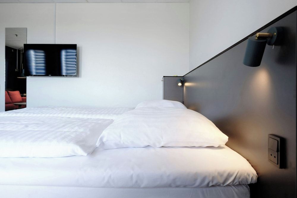 Four Points Flex by Sheraton Ishøj Family Room, 1 King Bed with Sofa bed, Non Smoking, City View 2
