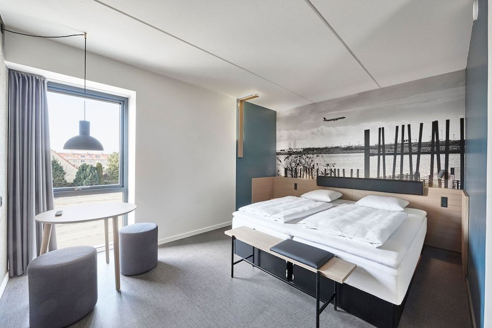 Four Points Flex by Sheraton Copenhagen Airport Standard Room, 1 King Bed, Non Smoking 7