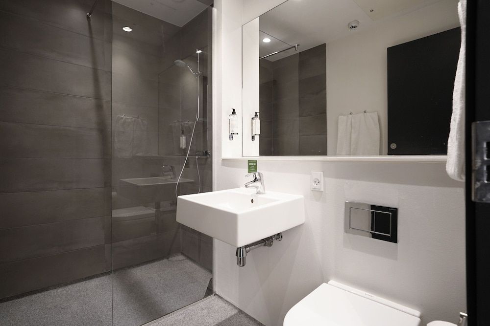 Four Points Flex by Sheraton Copenhagen Airport Family Room, 1 Double Bed, Non Smoking 3