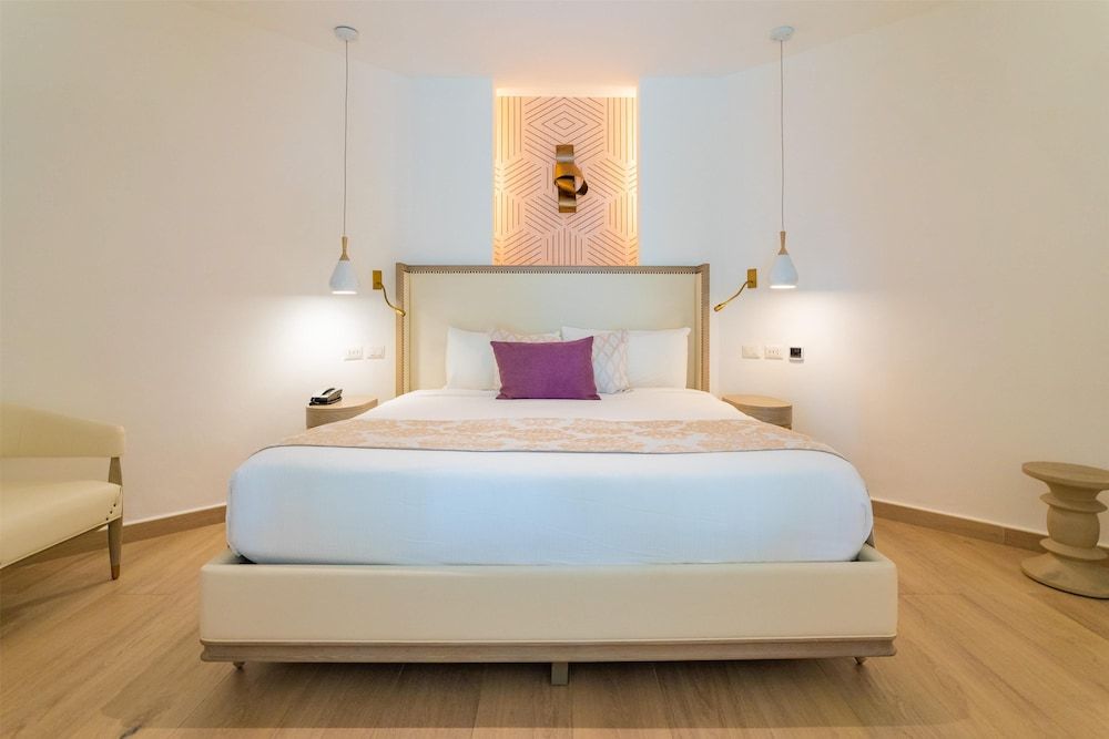 Suite, Multiple Beds (Platinum)