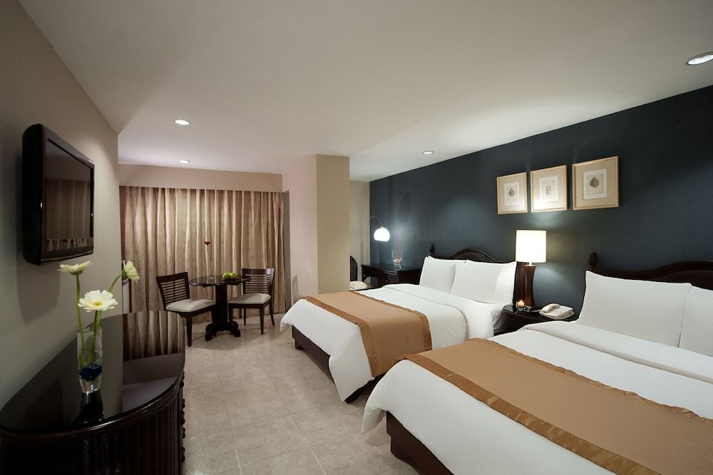 Centro Plaza Hodelpa Deluxe Room