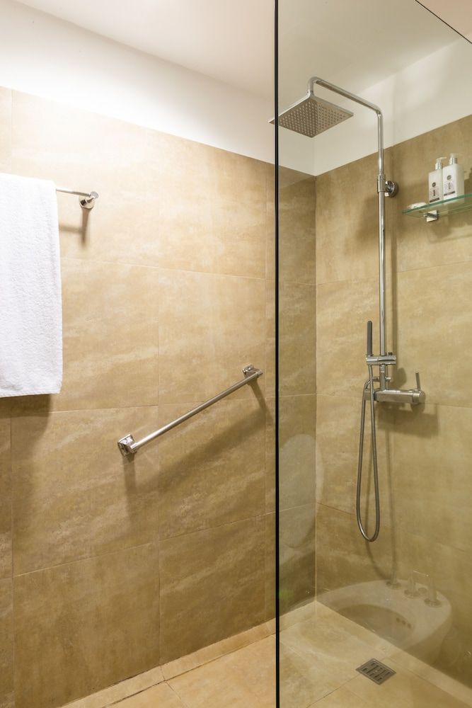 Unipark by Oro Verde Hotels Standard Room, 1 Queen Bed 7