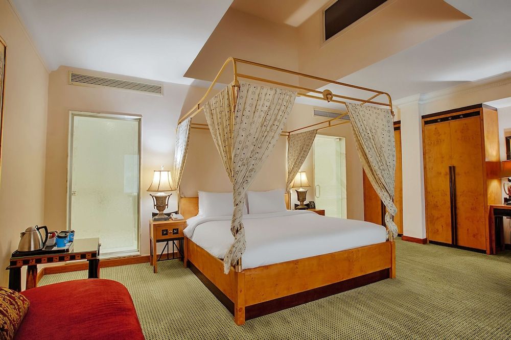 Royal Suite