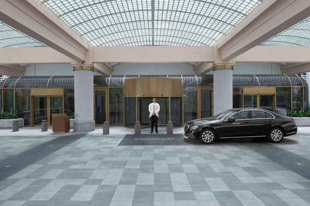 undefined Conrad Cairo 3