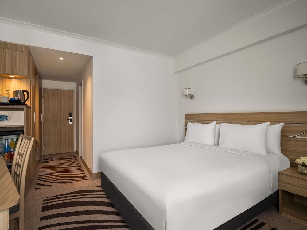 Novotel Cairo Airport Superior Room with 1 double bed