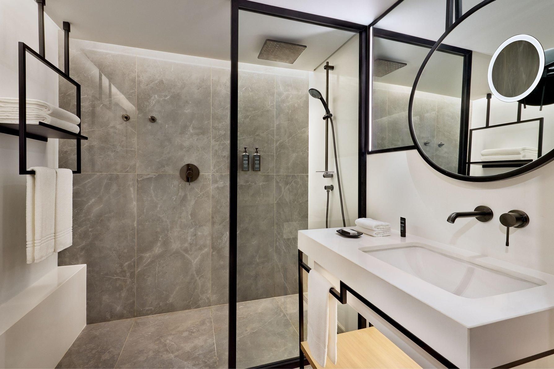 Sheraton Suite, Club lounge access, Suite, 1 King, City - Pool view, North Tower