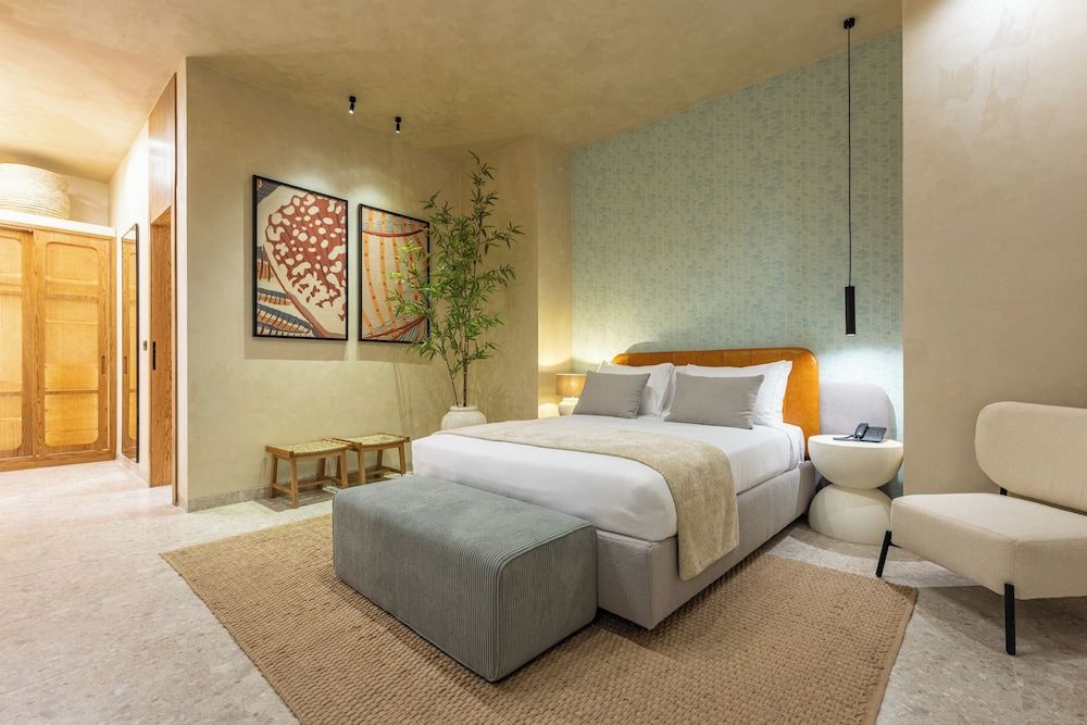 Deluxe suite , garden view for 3 adults