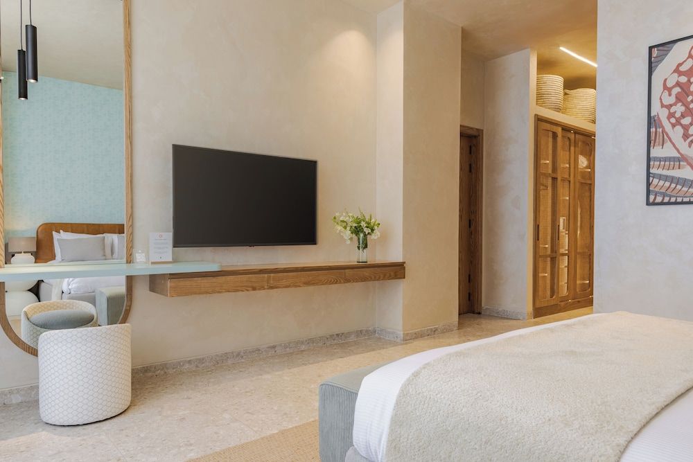 Deluxe suite , garden view for 3 adults