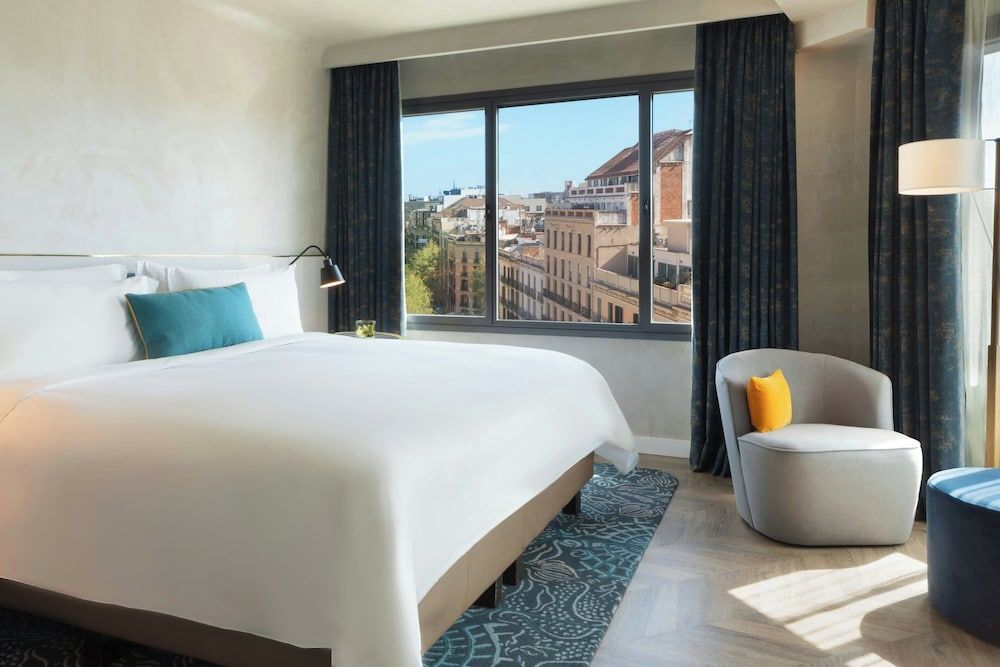 Room, 1 King Bed, Corner (Prestige)