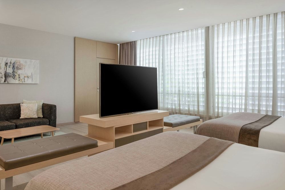 undefined AC Hotel Victoria Suites by Marriott 9