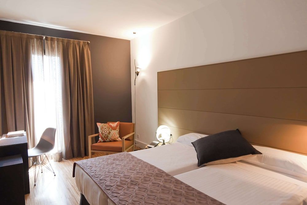 Twin Superior Room
