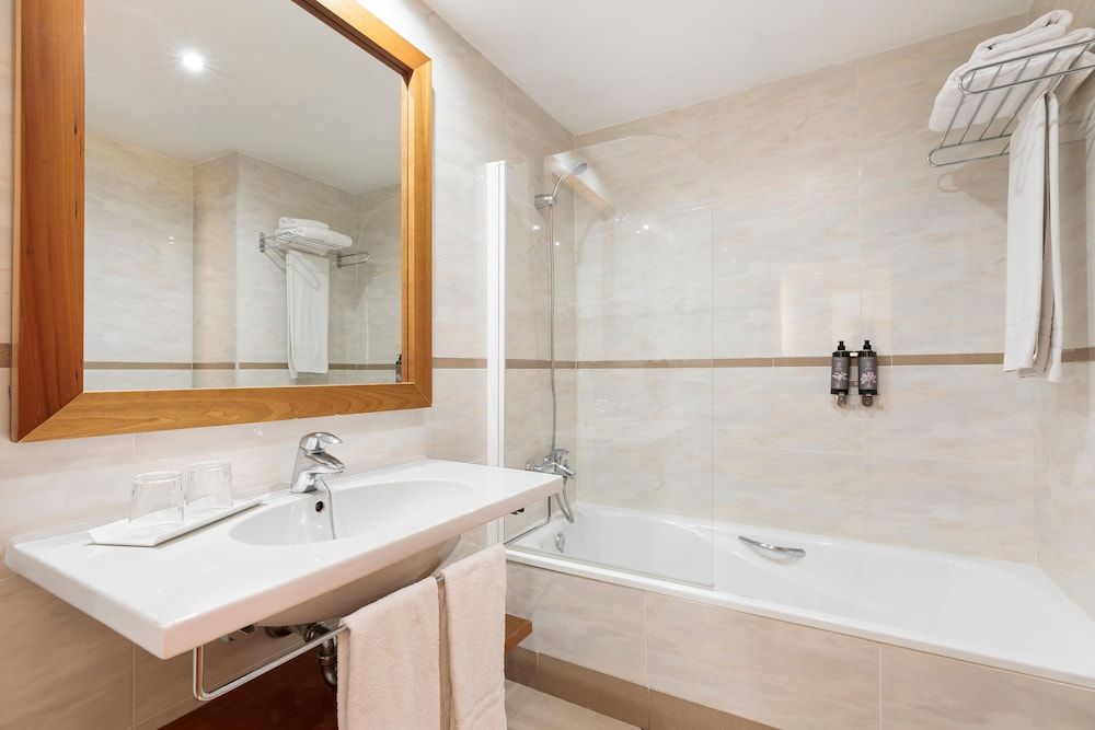 undefined Hotel Best Aranea 8