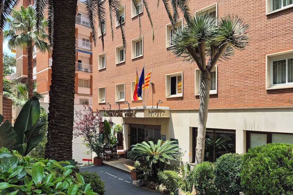 undefined Hotel Bonanova Park 2