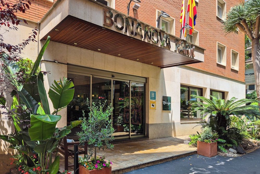 undefined Hotel Bonanova Park 3