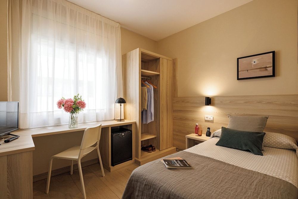 undefined Hotel Bonanova Park 2