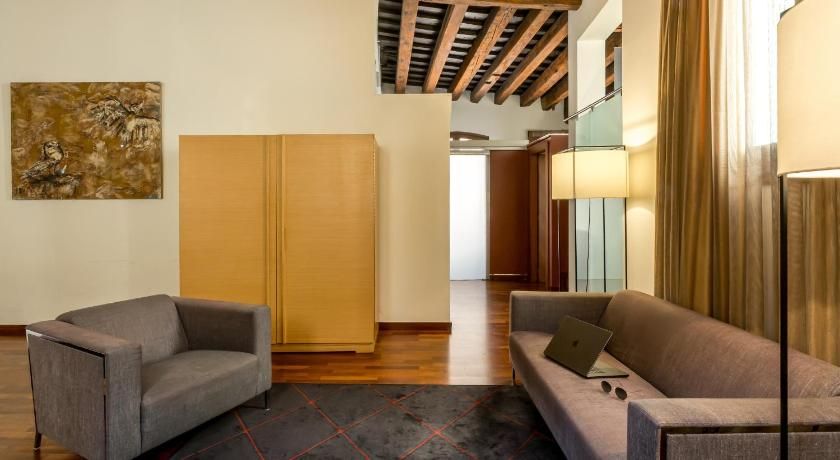 Mercer House Bòria Bcn Suite 19