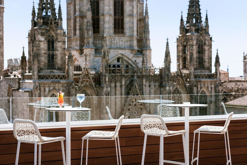 Lamaro Hotel Barcelona 5★ | Preferred Hotels & Resorts | Lifestyle Collection