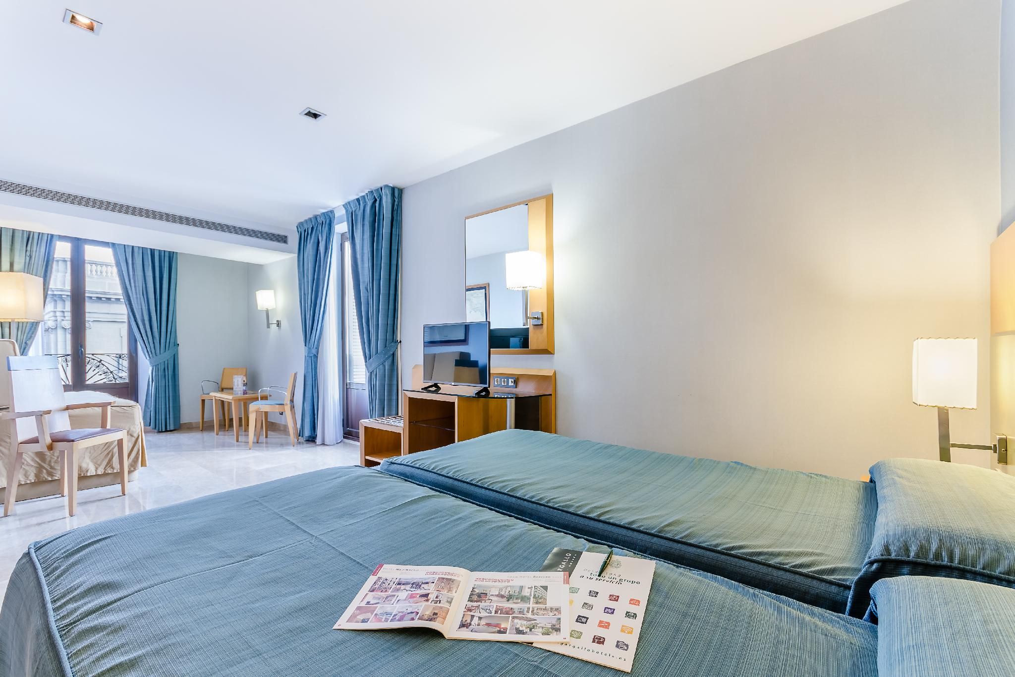 Triple Room with Balcony