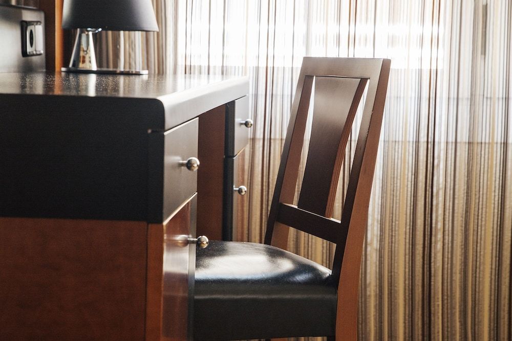 Hotel Derby Barcelona Standard Double Room 8