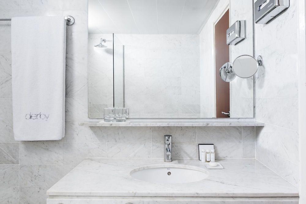 Hotel Derby Barcelona Standard Double Room 5