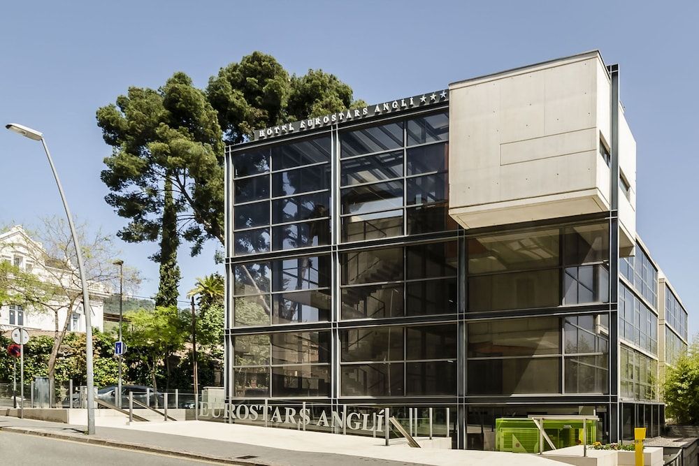 undefined Ikonik Angli 2