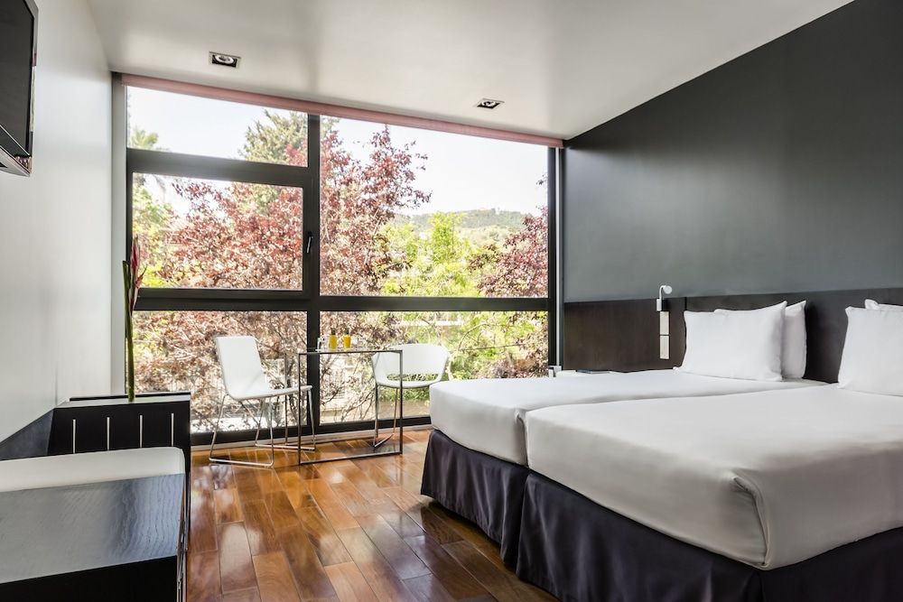 Ikonik Angli Room, 1 Double or 2 Twin Beds 3